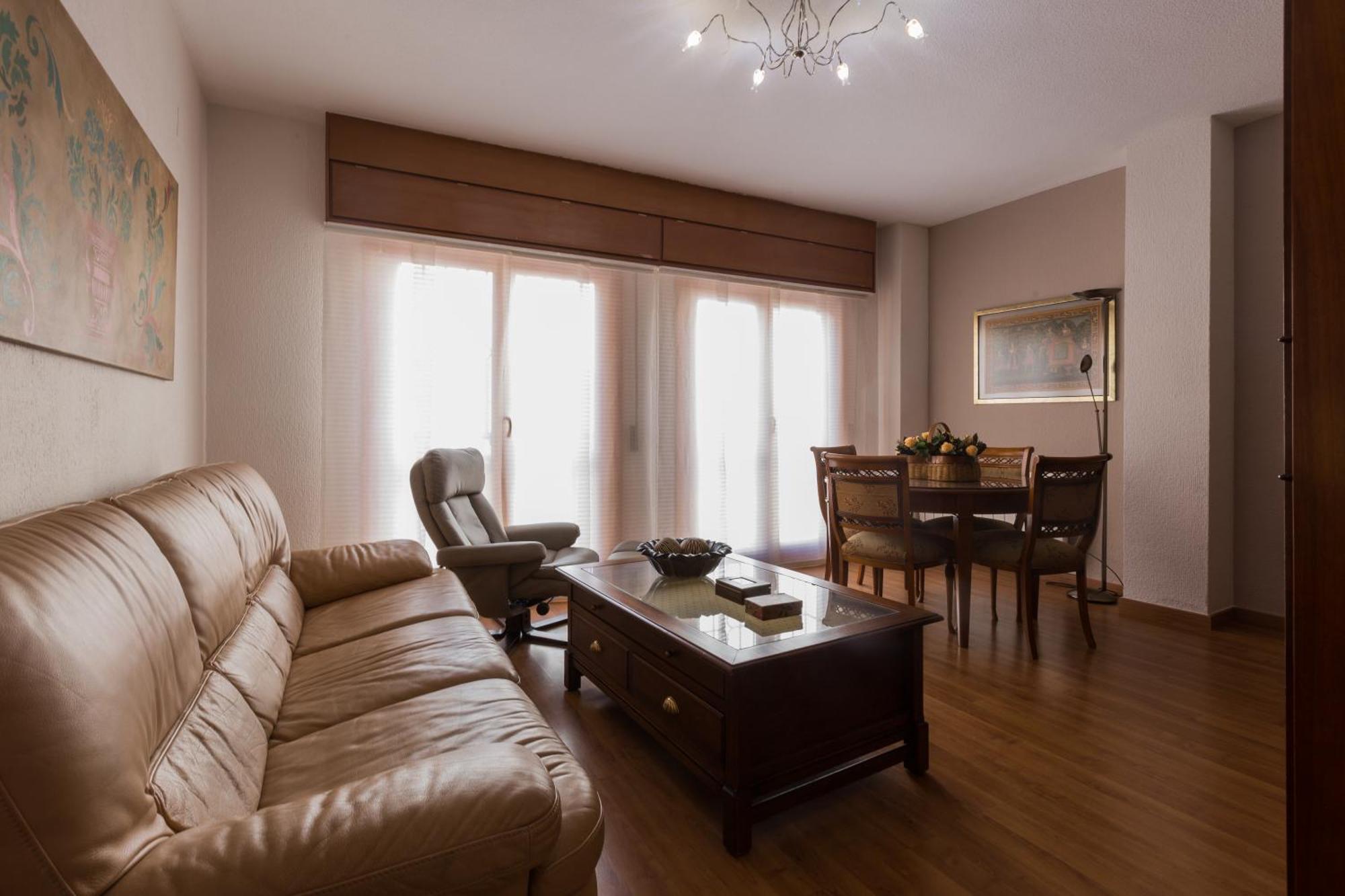 Gracia Suites - Centro Y Confort Con Parking Gratis グラナダ エクステリア 写真